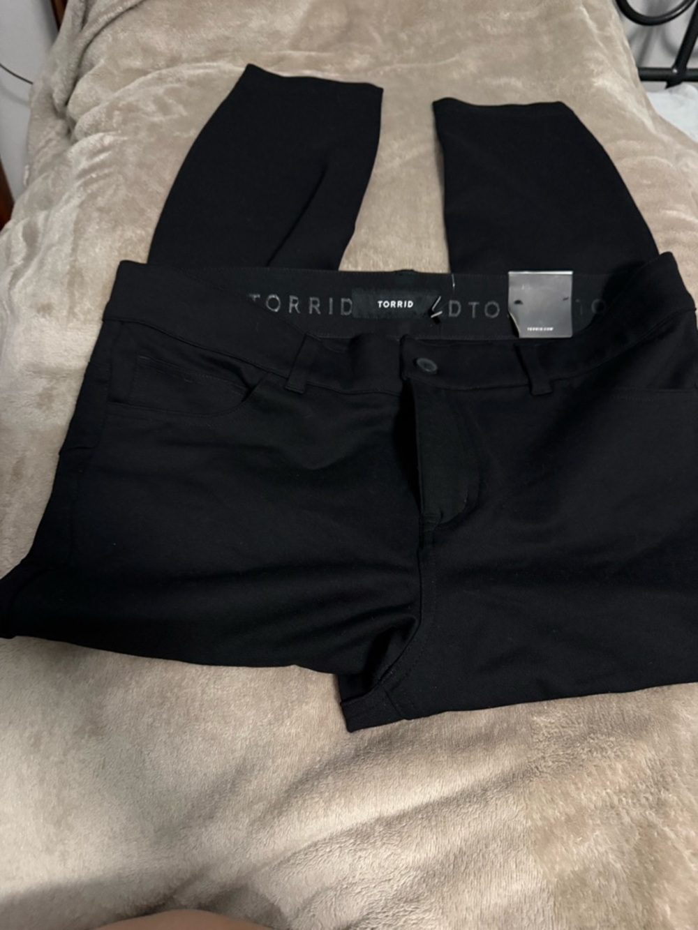 NWT! Torrid Bombshell Skinny Ankle Pant 16 Reg - Picture 7 of 9